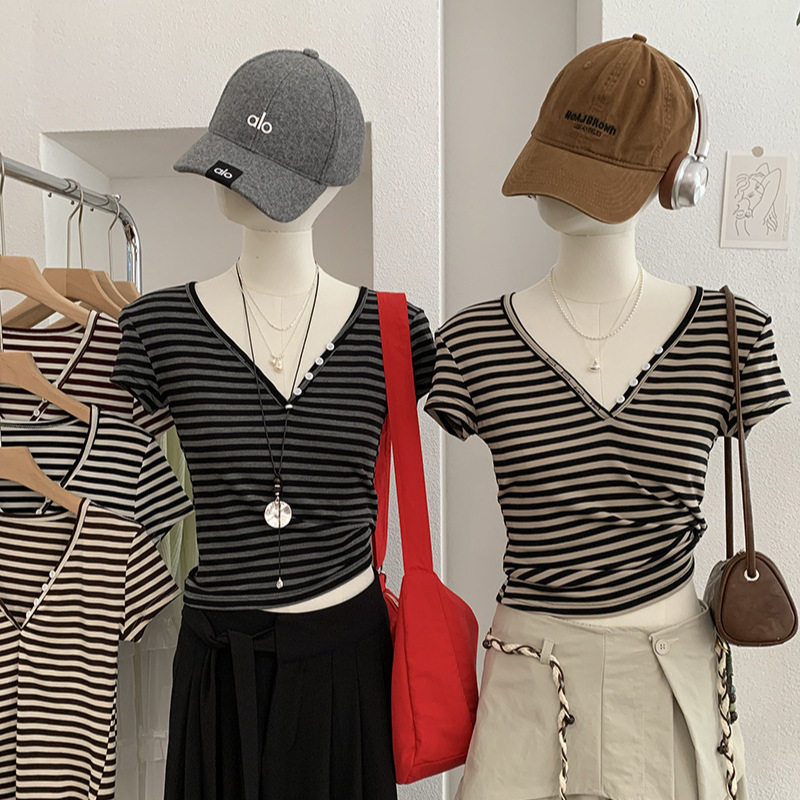 欧玛莱 条纹V领修身短袖T恤女夏季纯欲辣妹设计感正肩上衣潮 6832