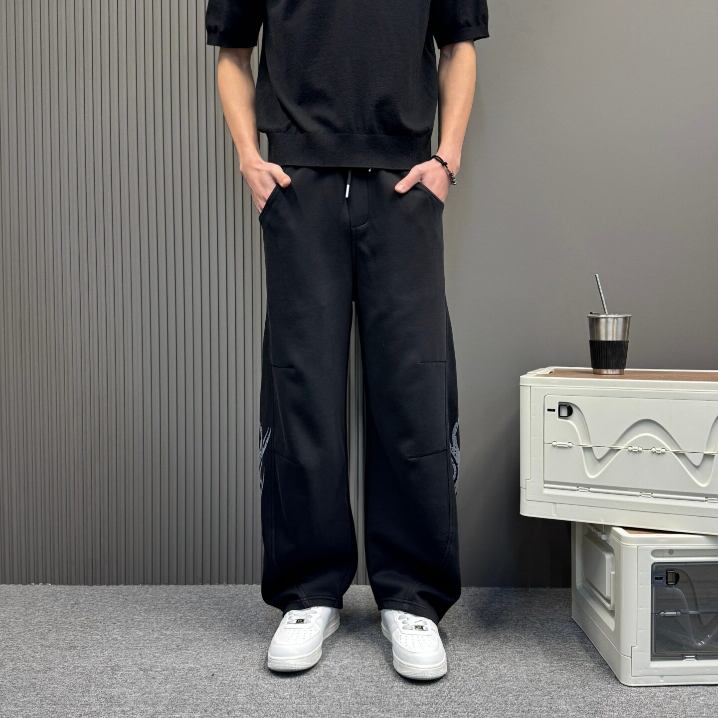 抽绳长裤子美式复古印花黑色阔腿卫裤男女春季新款宽松百搭直筒潮