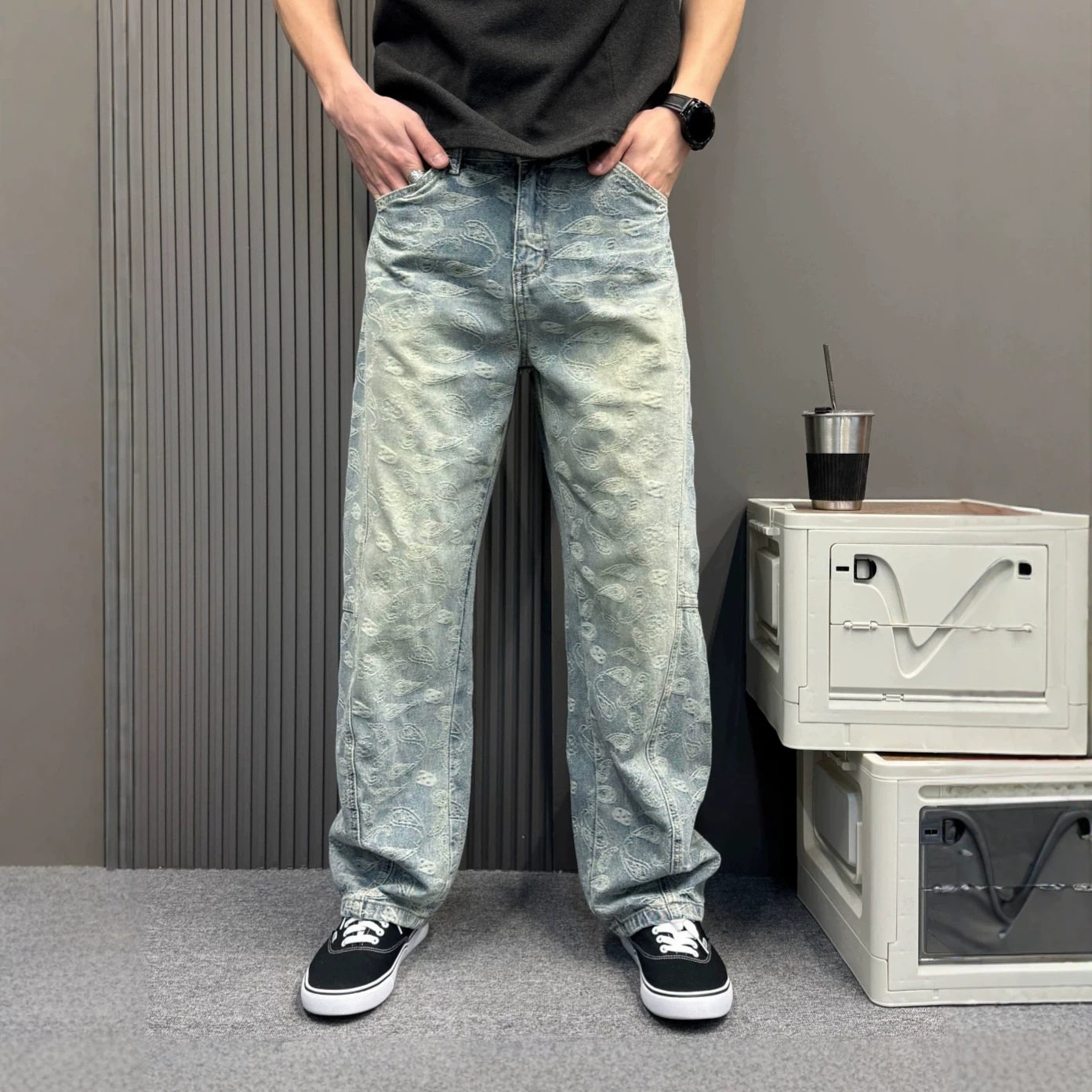 夏季薄款牛仔裤男浅蓝腰果花提花宽松阔腿直筒显瘦不贴腿高街裤