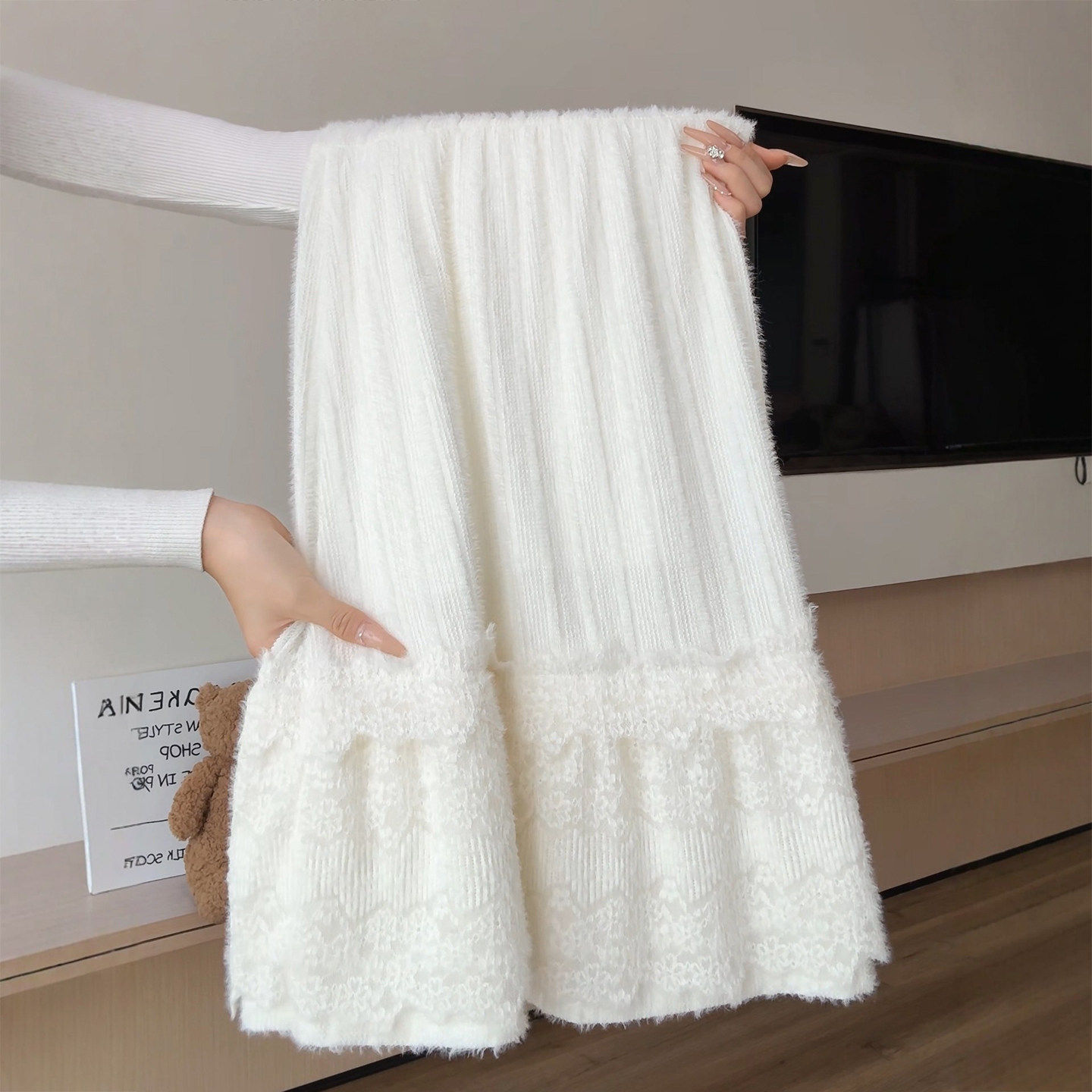 白色毛绒蛋糕裙女秋冬高腰a字蕾丝长裙蓬蓬裙巨好看的冬装半身裙