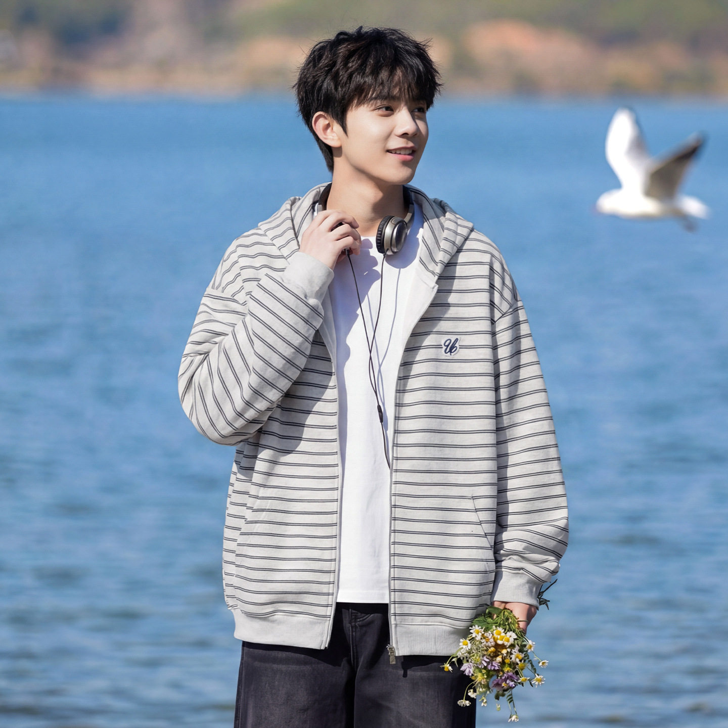 美式慵懒撞色条纹开衫连帽卫衣男春季款重磅质感刺绣短宽休闲外套