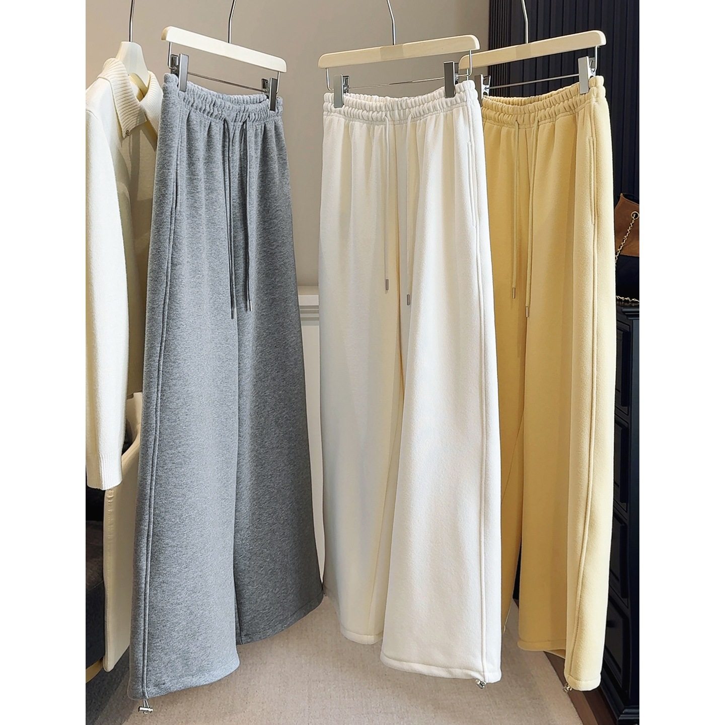 韩版松紧腰加绒加厚束脚卫裤女2025秋冬新款宽松运动风减龄长裤潮