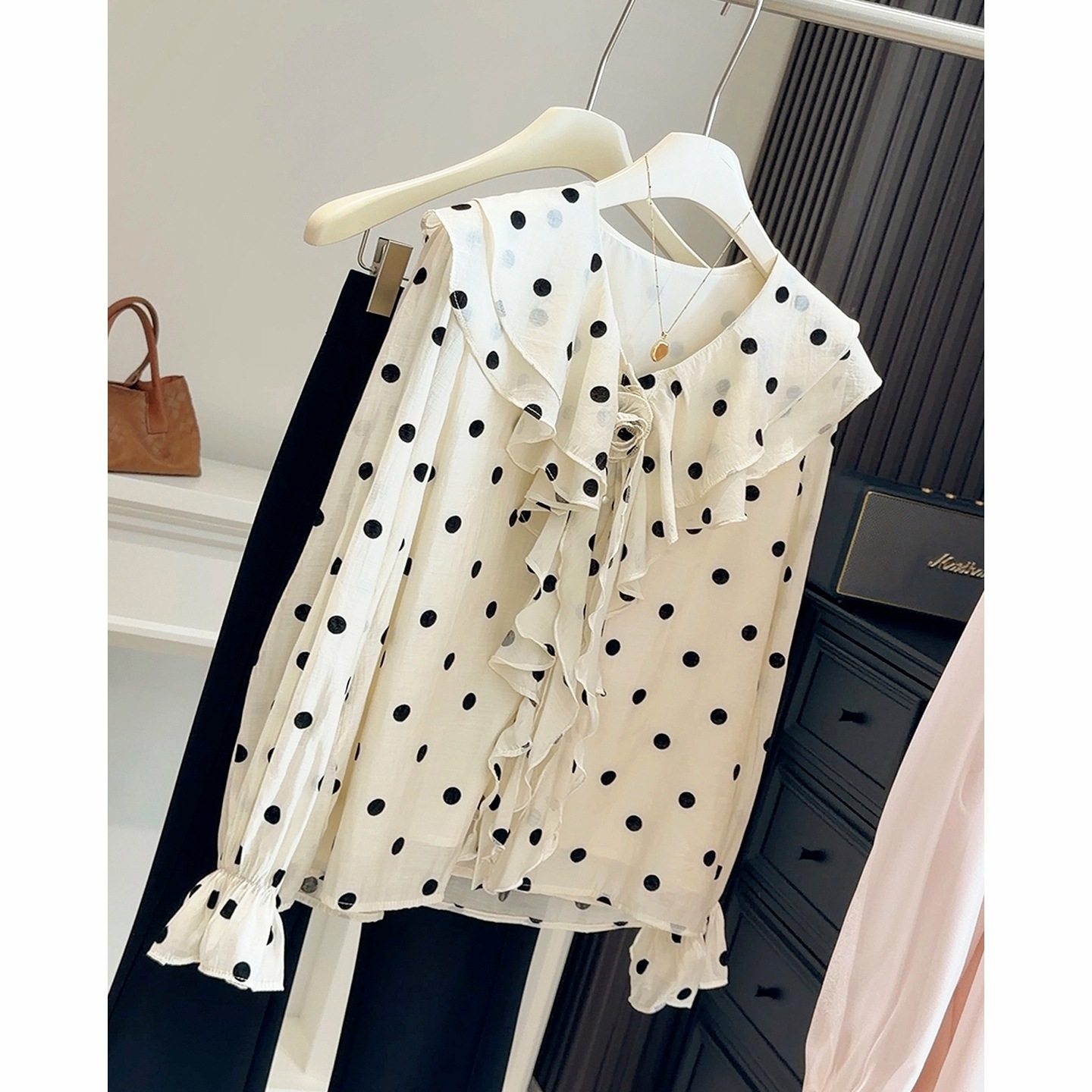春秋季新款设计感荷叶边波点衬衣女法式气质长袖叠穿宽松衬衫上衣