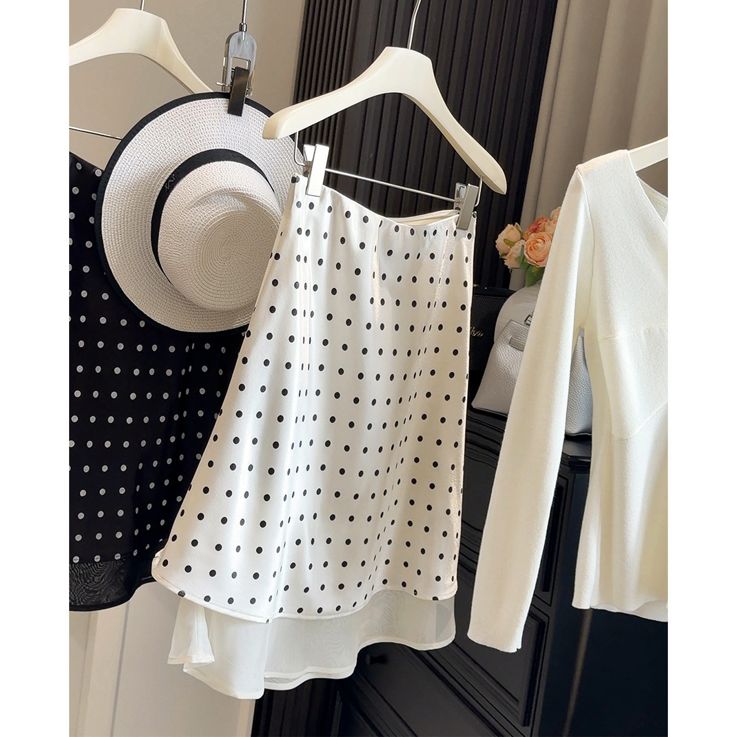 时尚波点丝滑醋酸半身裙女春夏新款高腰修身显瘦遮胯a字包臀中裙