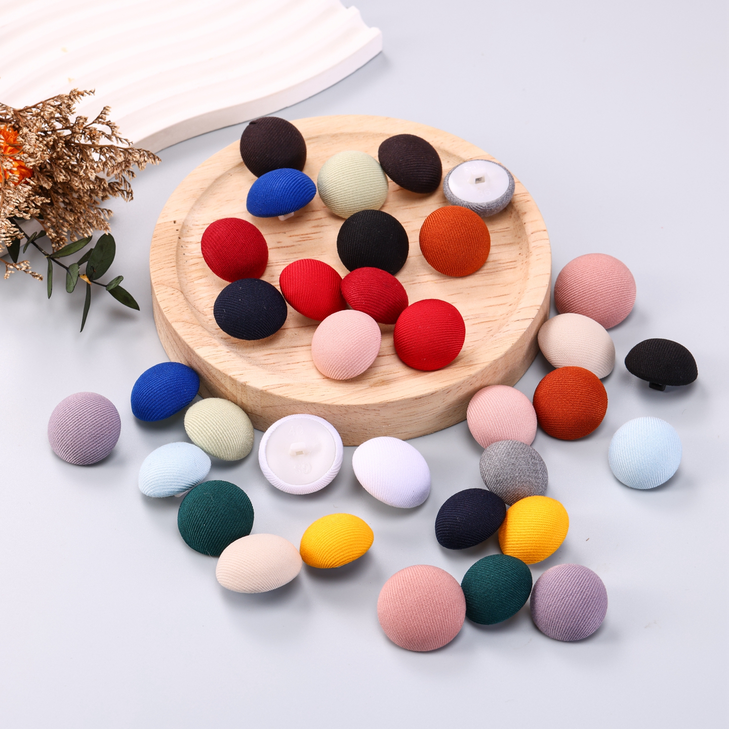 高档彩色半圆形蘑菇高脚布包纽扣