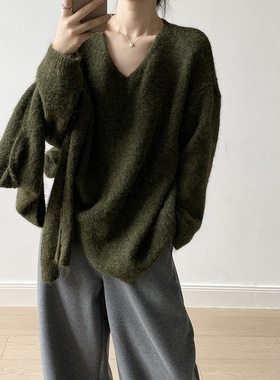 高级感绿色V领毛衣女披肩两件套秋冬季新款慵懒风宽松针织衫上衣