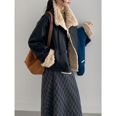 秋冬羊羔毛拼接皮衣外套白鸭绒女