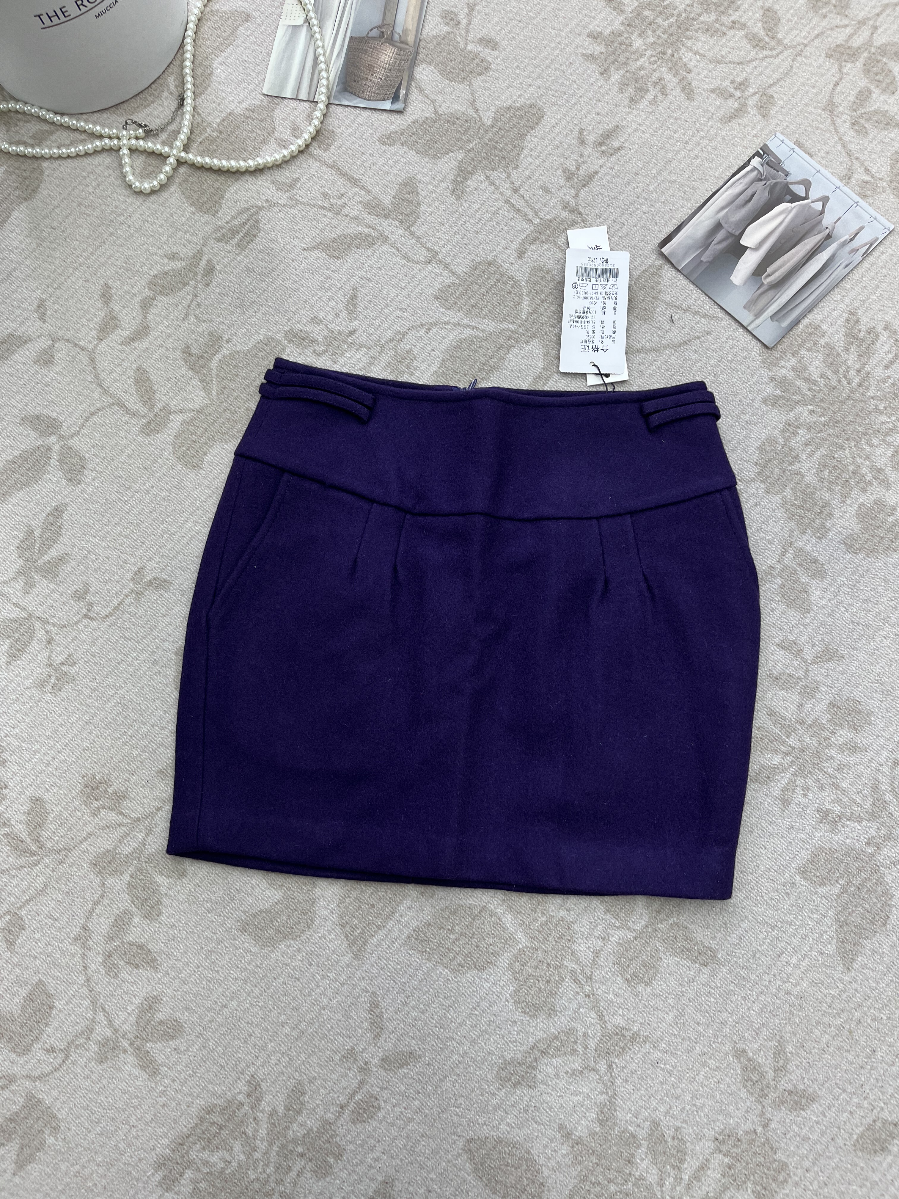 复古呢料深紫色短裙秋冬款包臀裙时尚减龄休闲气质显瘦,女装/女士精品,上衣,淘宝优惠券,粉丝福利购,淘宝优惠卷