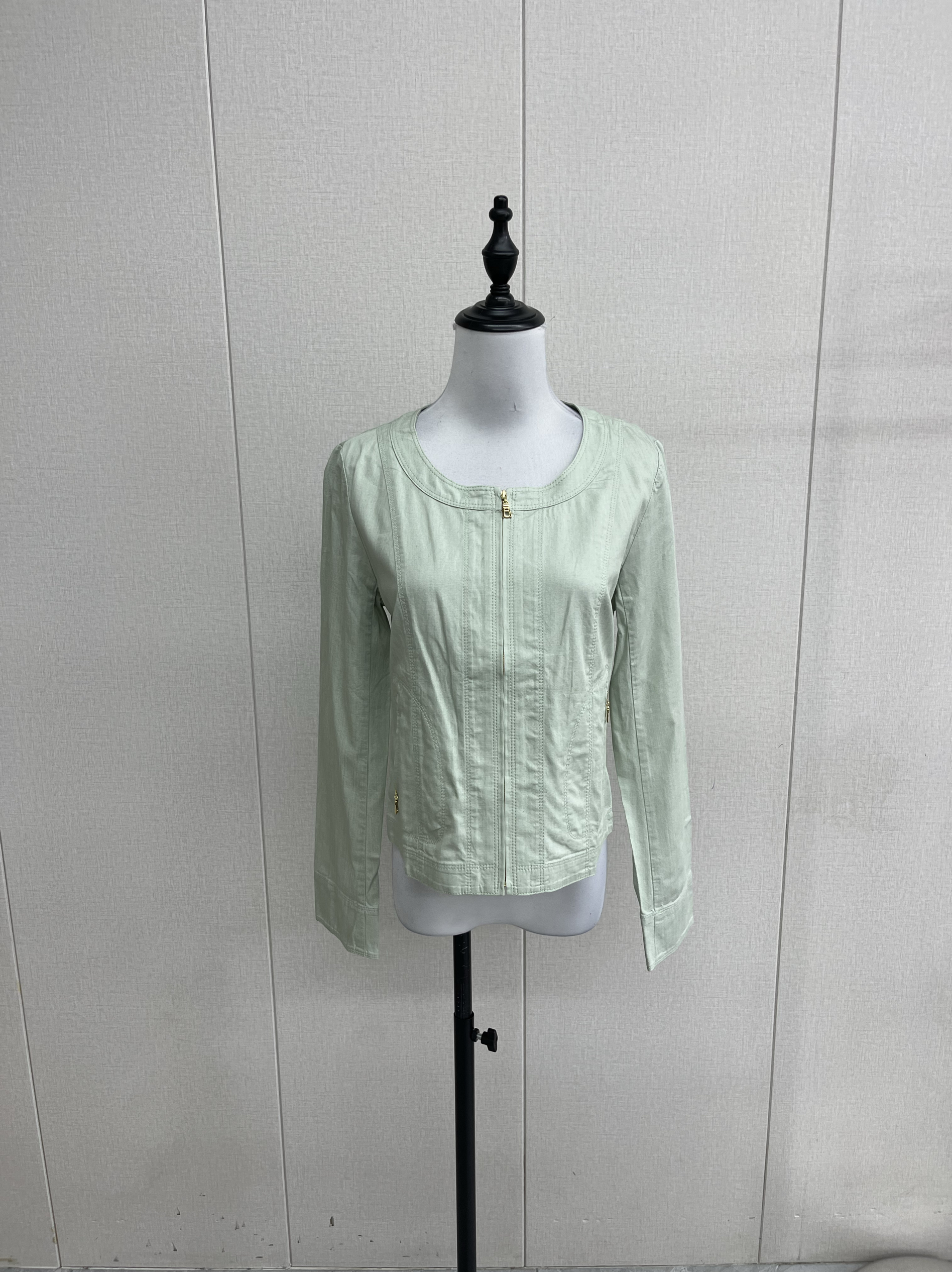 高品质新款早春韩版修身气质优雅短款外套上衣