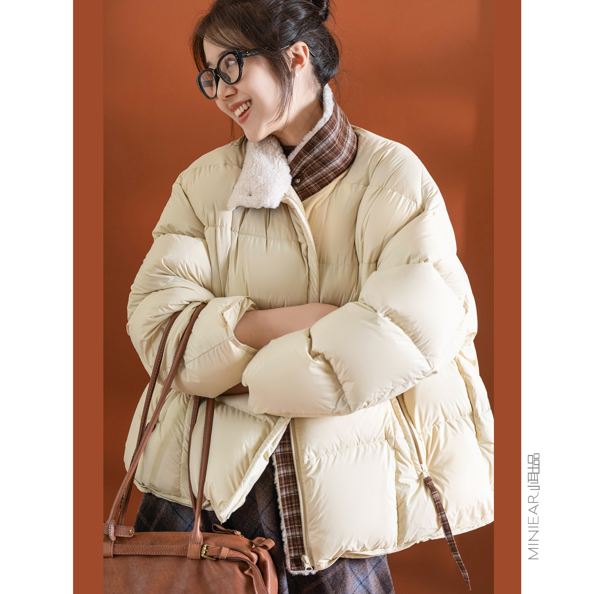 90白鸭绒颗粒绒翻领大版型羽绒服