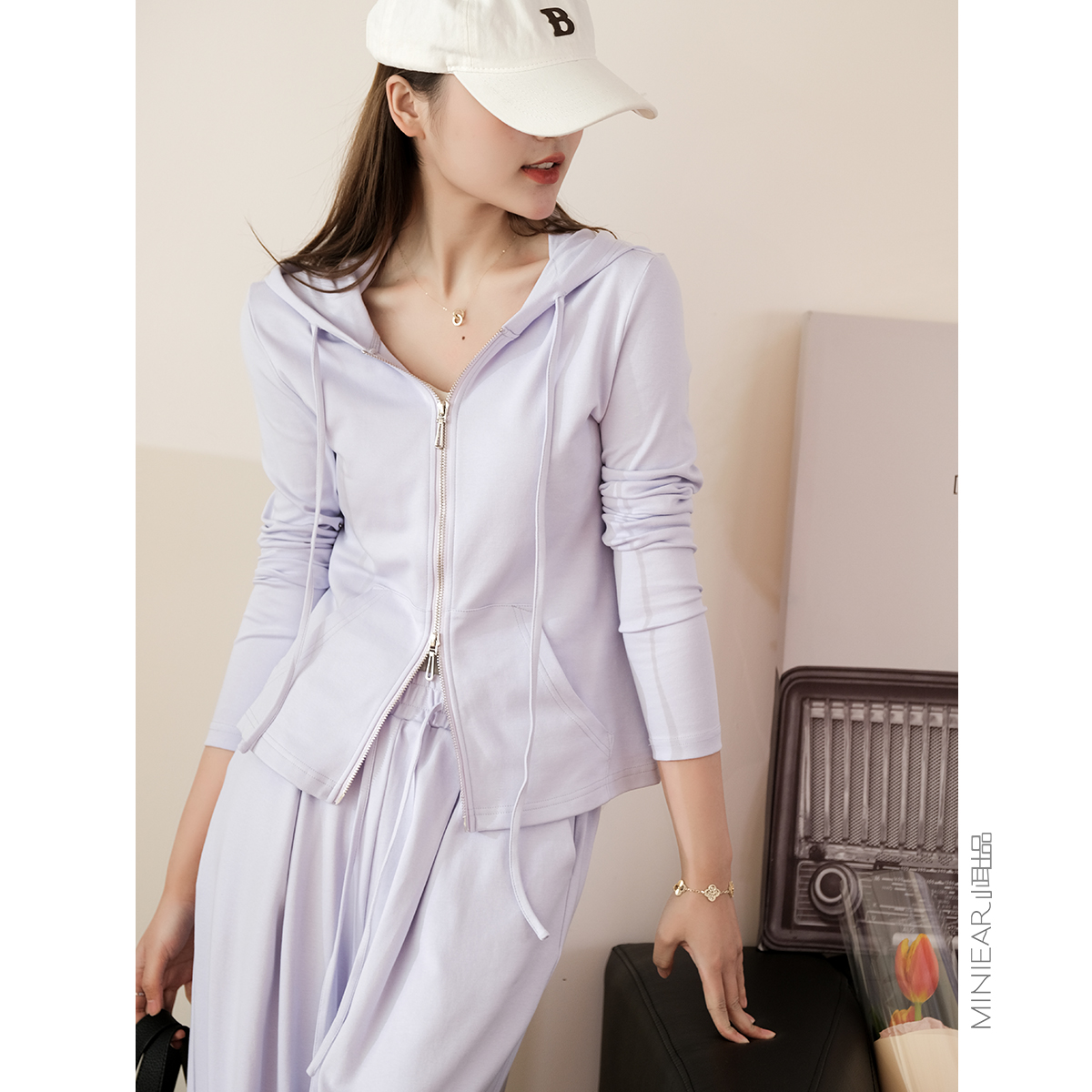 纯棉时尚休闲运动连帽外套