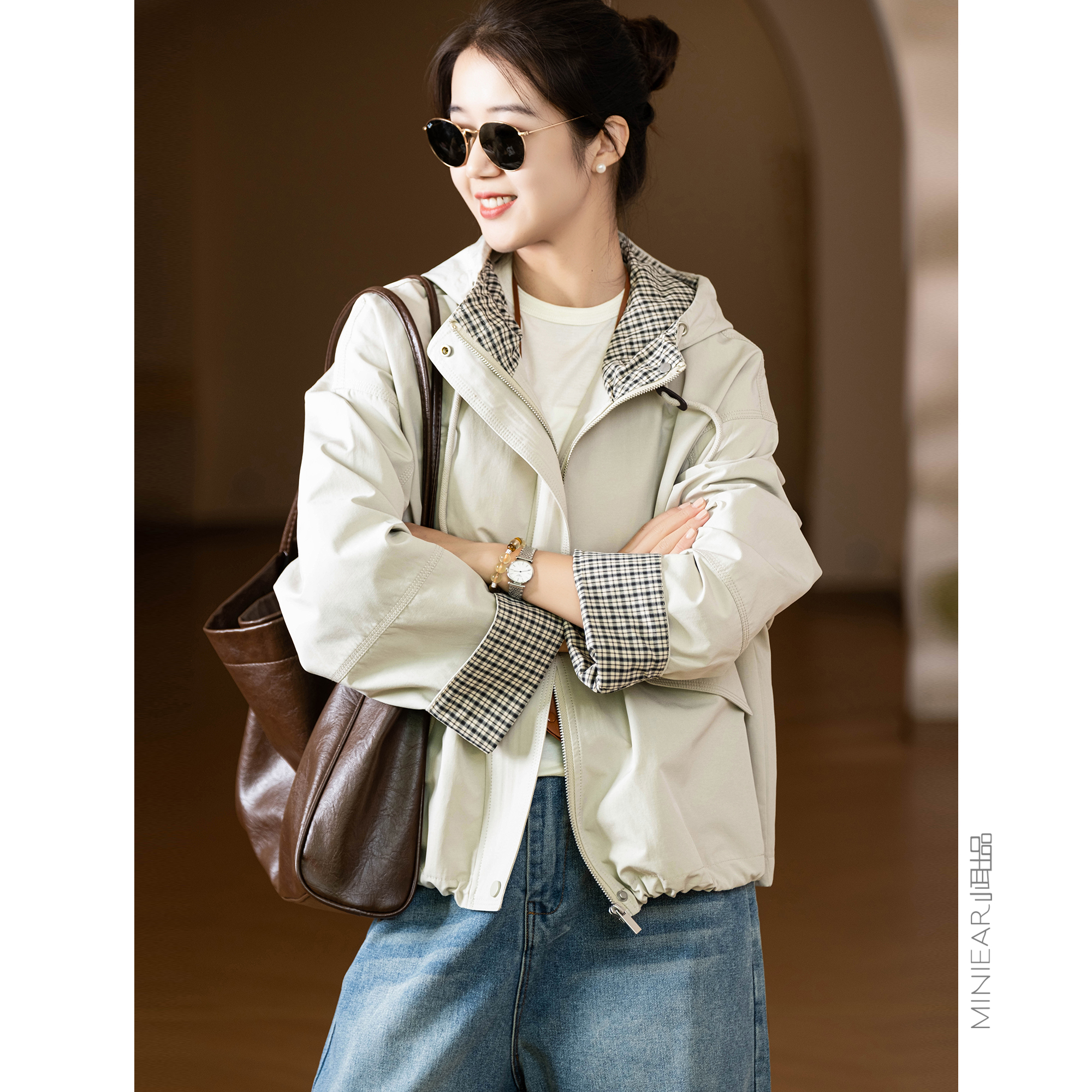 宽松显瘦百搭休闲格子翻边外套