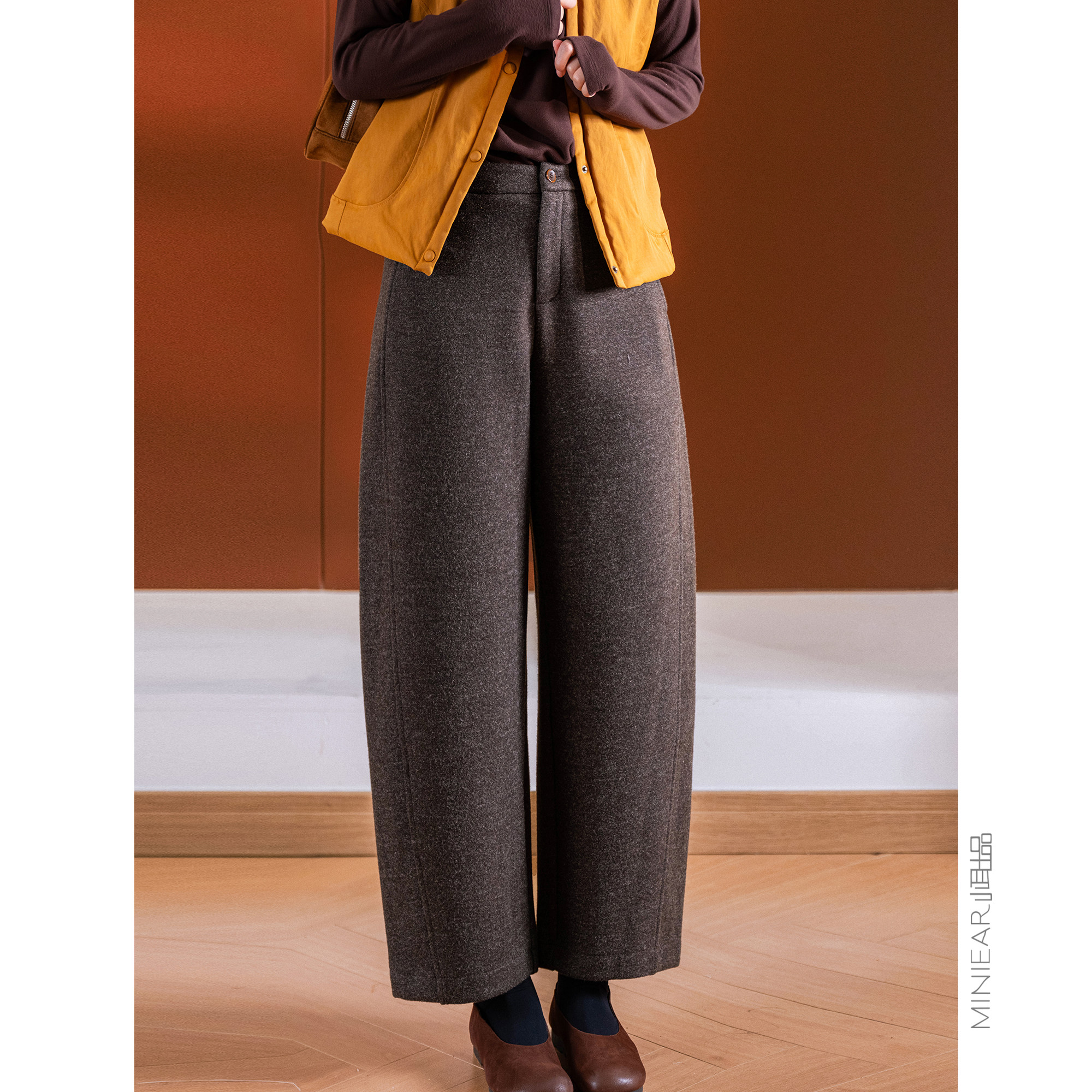 显瘦保暖纯色毛呢直筒休闲奶奶裤