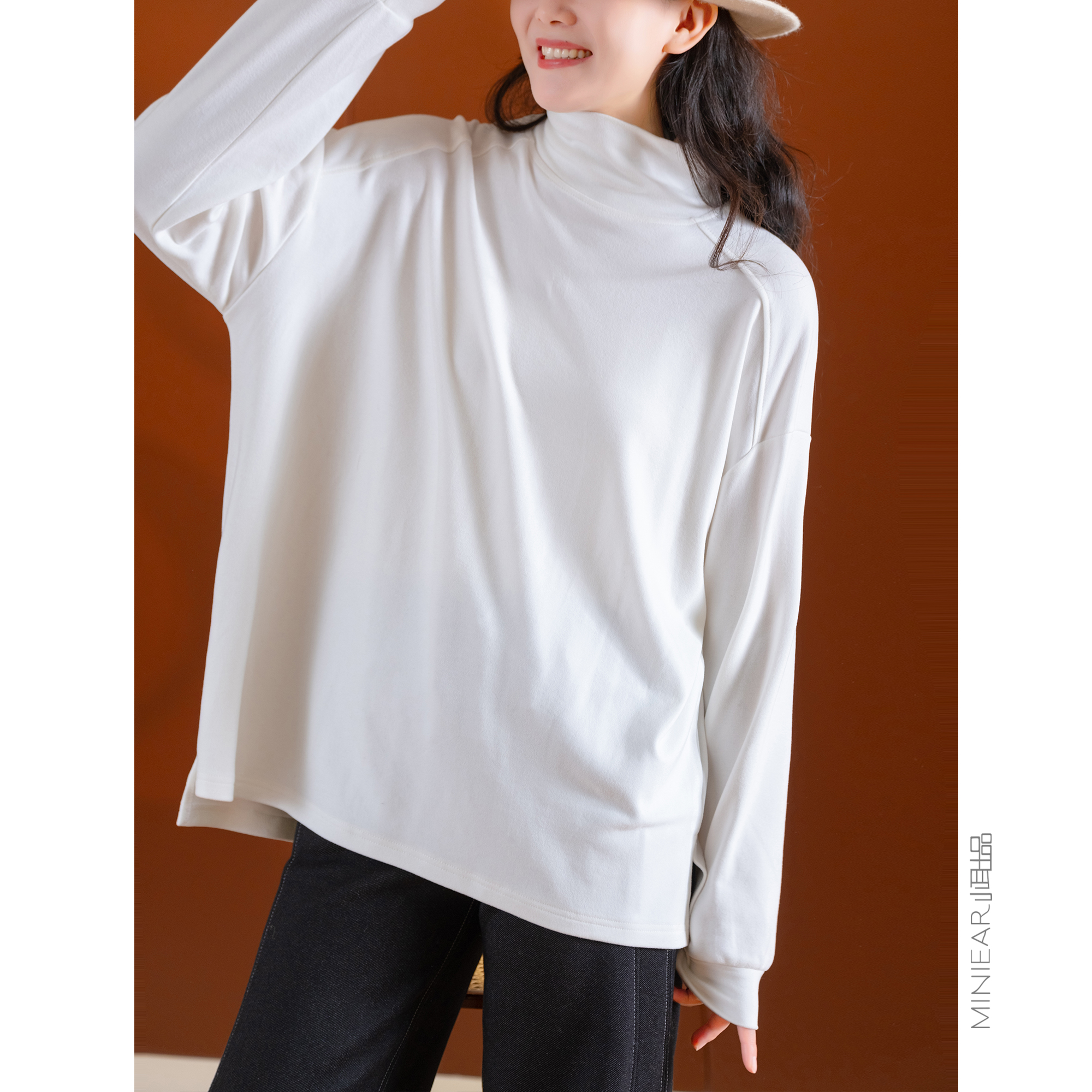 小耳出品插肩袖高领长袖纯色上衣