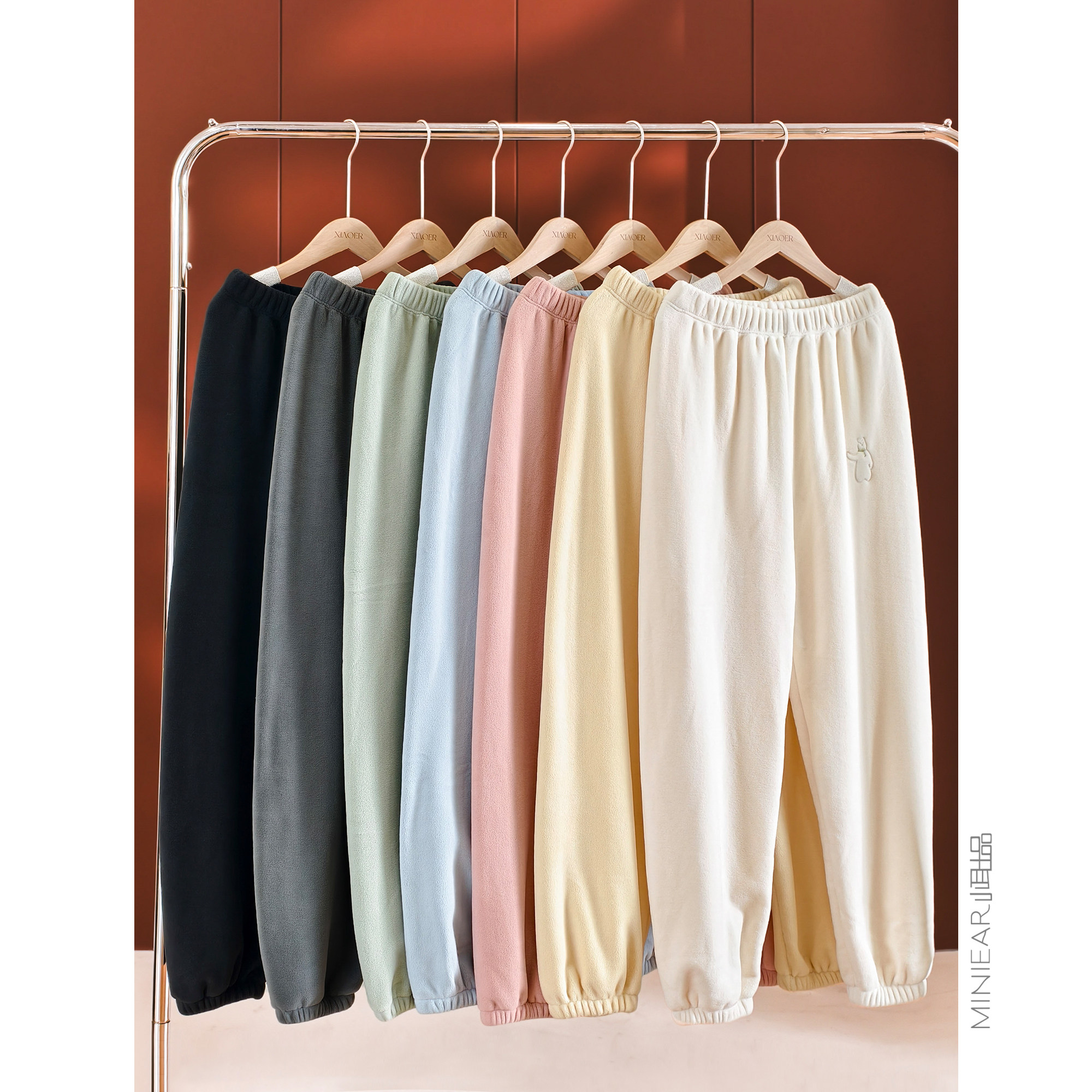 软糯亲肤小熊刺绣束脚休闲裤