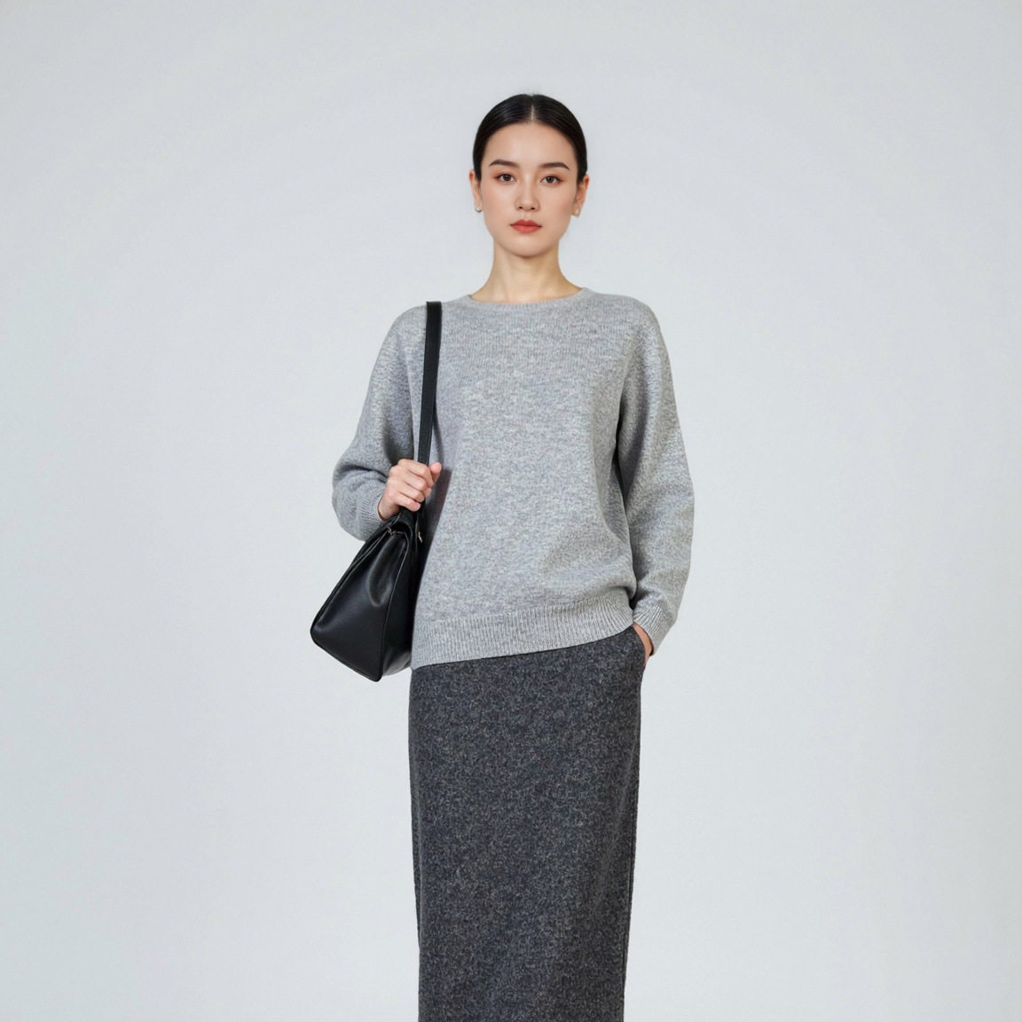 新款羊绒针织衫女圆领通勤秋季女款上衣长袖百搭套头打底毛衣薄款