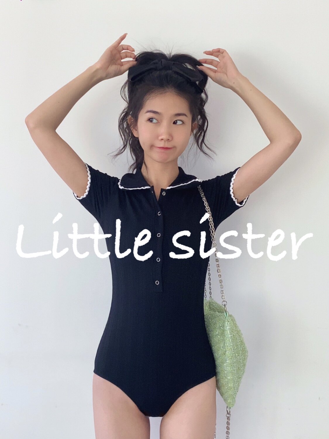 【little sister】翻领高级黑立体纹短袖保守不露背短袖连体泳衣