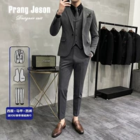 Тонкий жилет, штаны, рубашка, галстук-бабочка, галстук