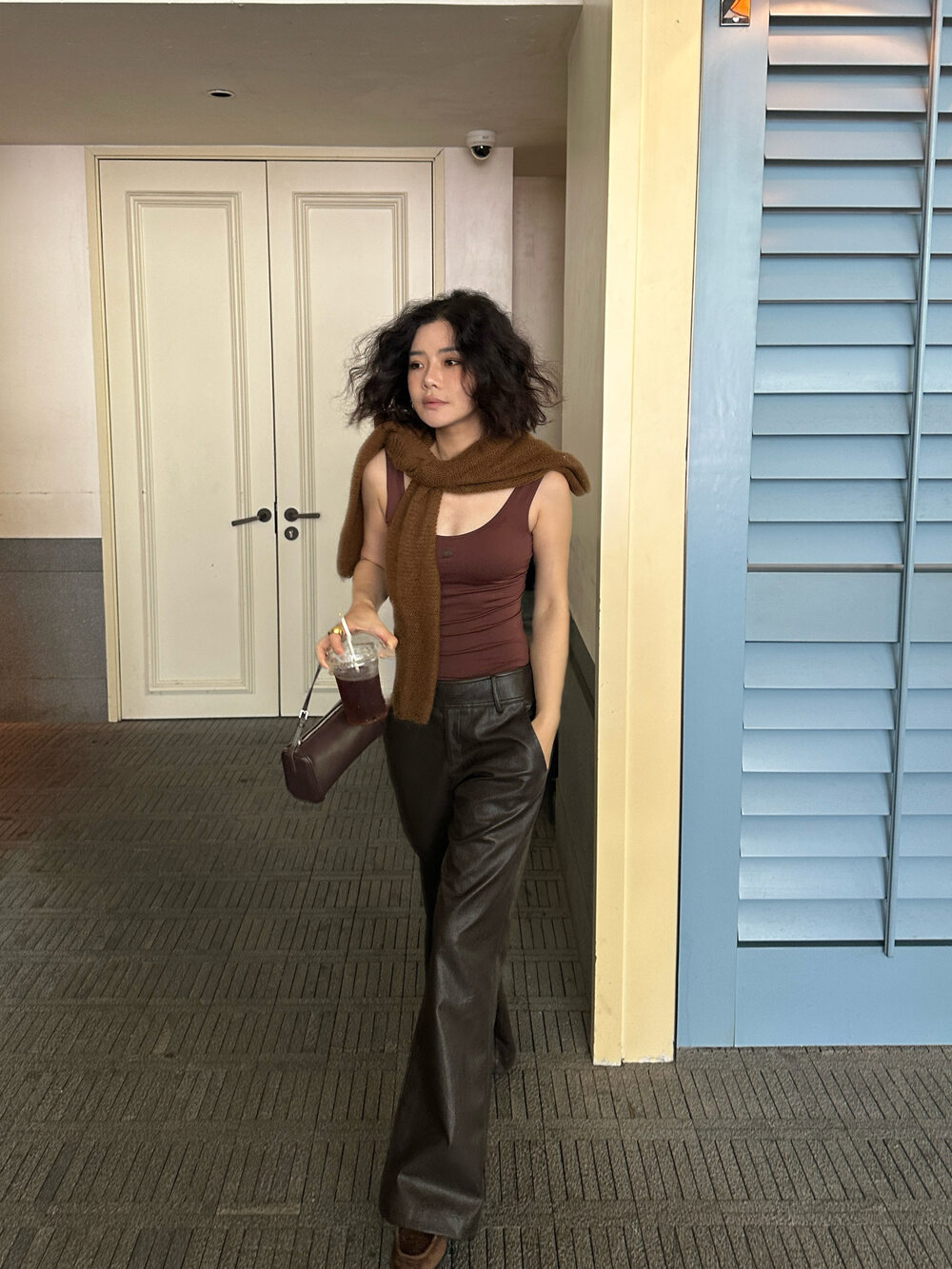 ONI欧尼~秋上新极简低腰时髦直筒休闲皮裤