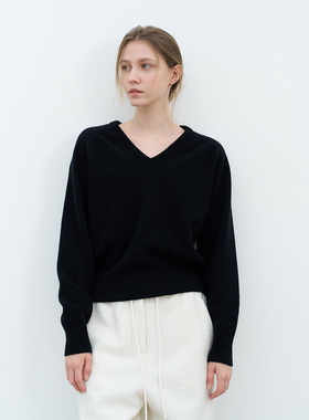 LINHOUSE复古黑色V领宽松毛衣秋冬慵懒通勤简约百搭软糯针织上衣