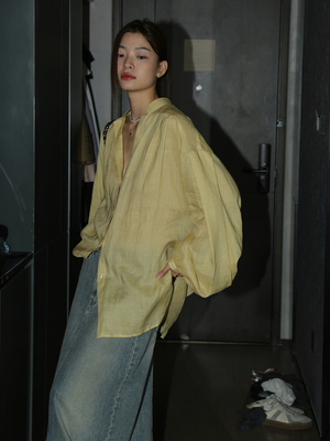 洛边宽松多扣防晒衬衫