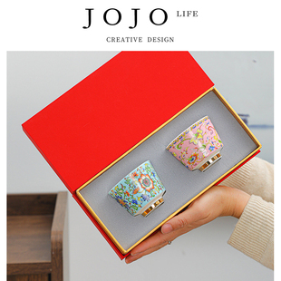 与从 JOJO PD.紫泉涧.品茗杯文创珐琅彩主人杯羊脂玉瓷茶具