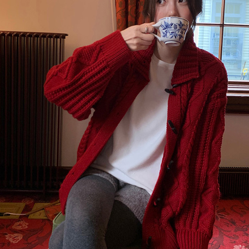 韩国代购直邮Flily冬复古翻领慵懒风保暖麻花纹牛角扣针织开衫女