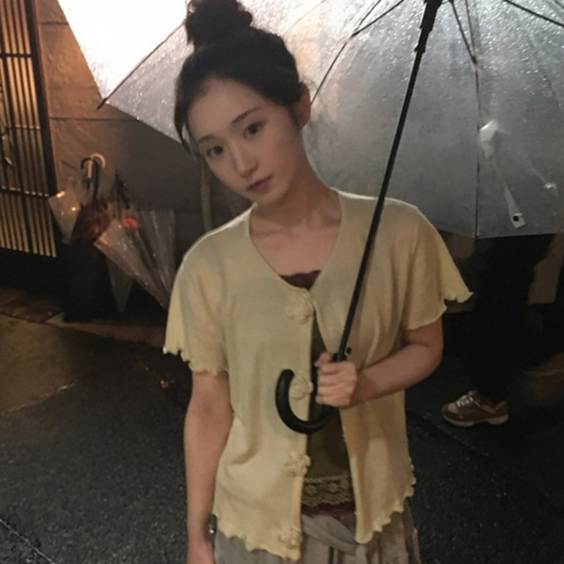 韩国代购直邮2026夏Daybin时尚百搭气质通勤淑女V领轻薄短袖T恤女