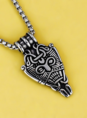 钛钢维京饰品北欧神话奥丁面具复古款不锈钢盾牌项链男士批发
