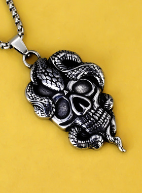 2026欧美钛钢骷髅头项链个性朋克复古潮男动物蛇骷髅头不锈钢吊坠