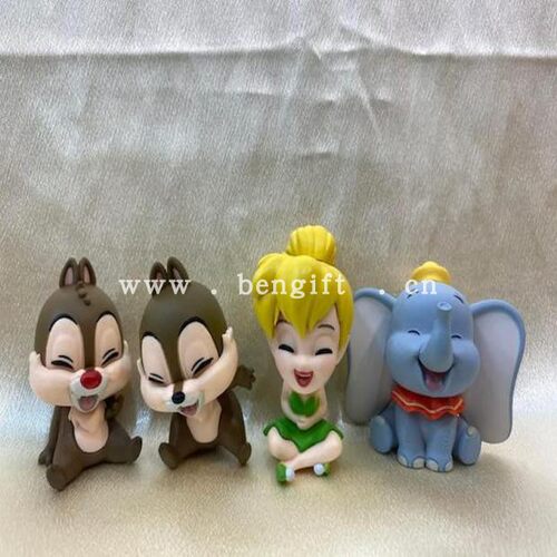 tomy小飞象奇奇蒂蒂摆件扭蛋