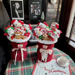 可爱圣诞KT猫玩偶花束毛绒公仔送女友闺蜜生日圣诞节新年创意礼物