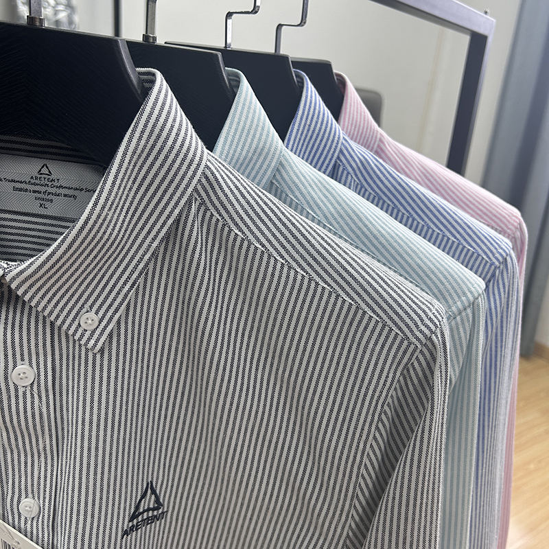 经典牛津纺料细条纹扣尖领长袖衬衫春季新品男士通勤显瘦修身衬衣