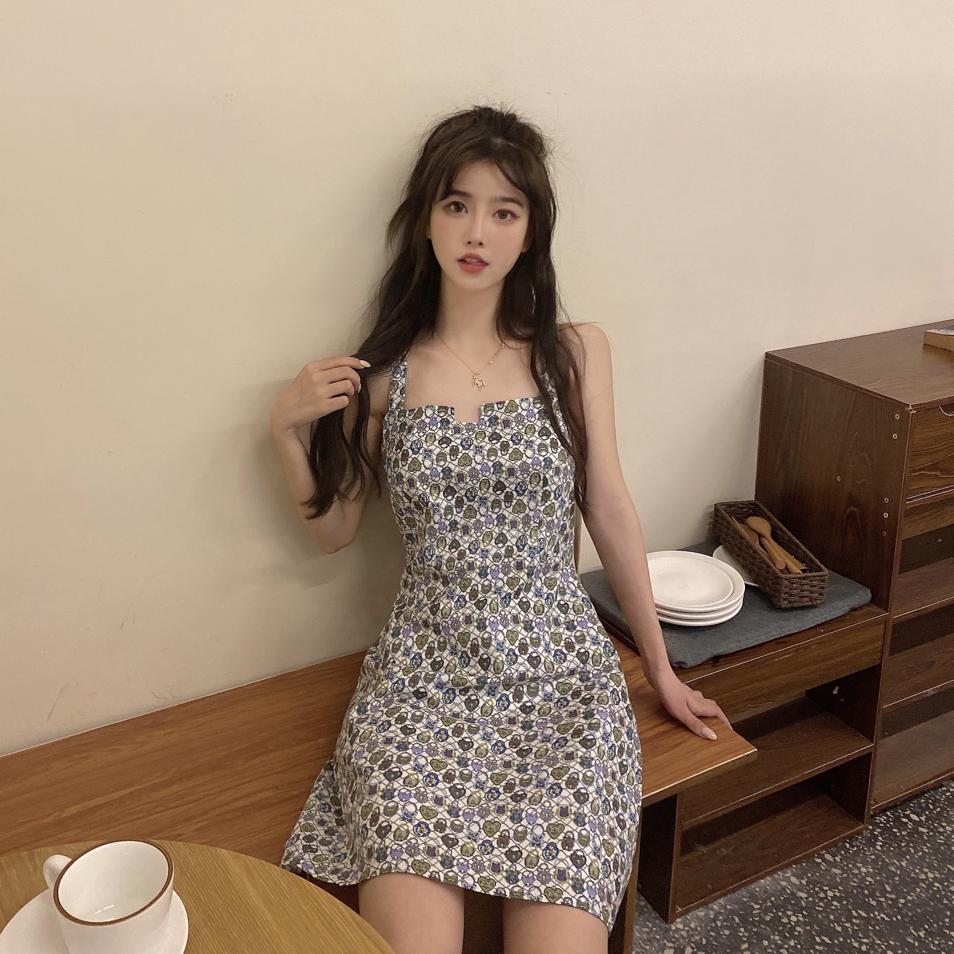 Real shooting summer Chic French niche red new dress small floral suspender skirt show thin skirt children