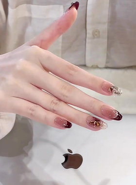 2025年新款秋季蝶来运转蝴蝶美甲显白穿戴甲纯手工高级感短款定制