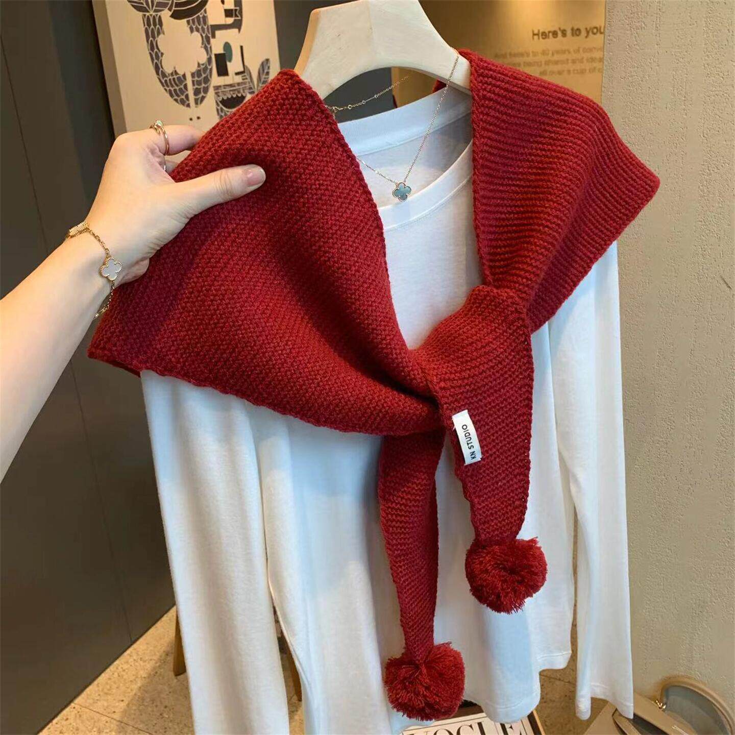 可爱球球红色针织披肩围巾女春秋季韩版百搭三角巾加厚保暖围脖潮