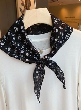 韩系黑色小花朵薄款三角丝巾女春秋季百搭装饰披肩小领巾头巾发带