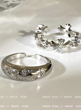 冷淡风~银色锆石十字架戒指