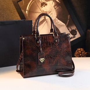 托特包2025新款大气鳄鱼纹真皮女包单肩斜挎手提包中年妈妈包包