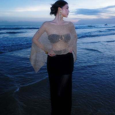 2025新款高级感分体泳衣女镂空比基尼金色防晒长裙罩衫海边度假