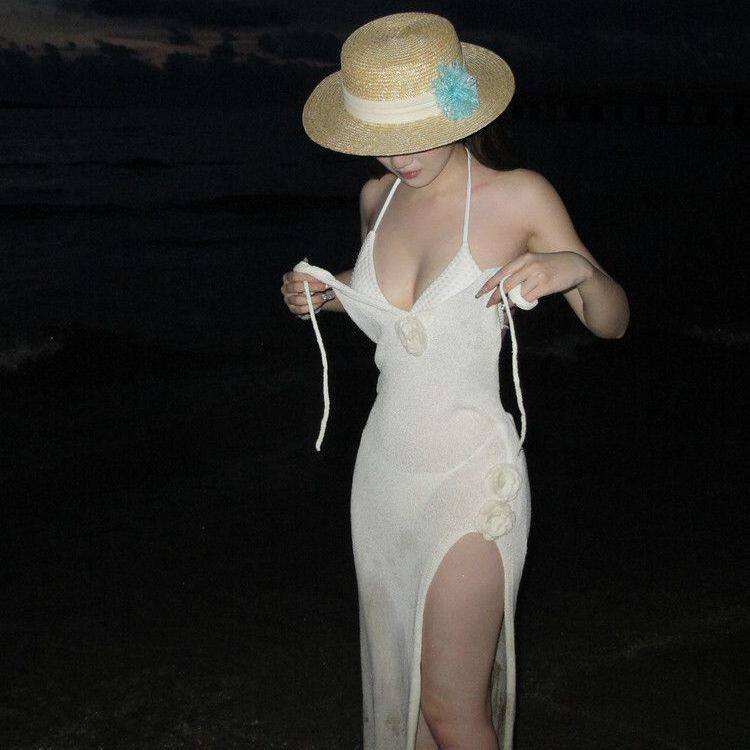 小胸聚拢白色比基尼泳衣女纯欲辣妹风显瘦长裙沙滩拍照白色恋人
