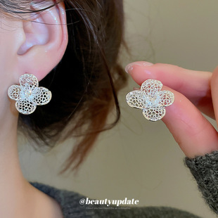 夜色正浓赵玫江疏影乔海伦阚清子女神蒙上眼唐盈盈辛芷蕾同款耳环