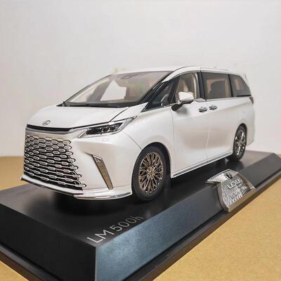 雷克萨斯LM300H保姆车汽车模型