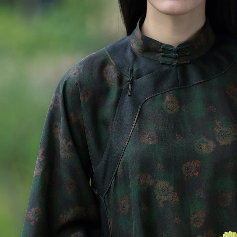 ZM933 봄과 여름 향기로운 구름 원사 HANFU 플레이트 버클 여성용 종이 패턴 새로운 중국 스타일 스탠드 칼라 실크 탑 니트 사용자 정의