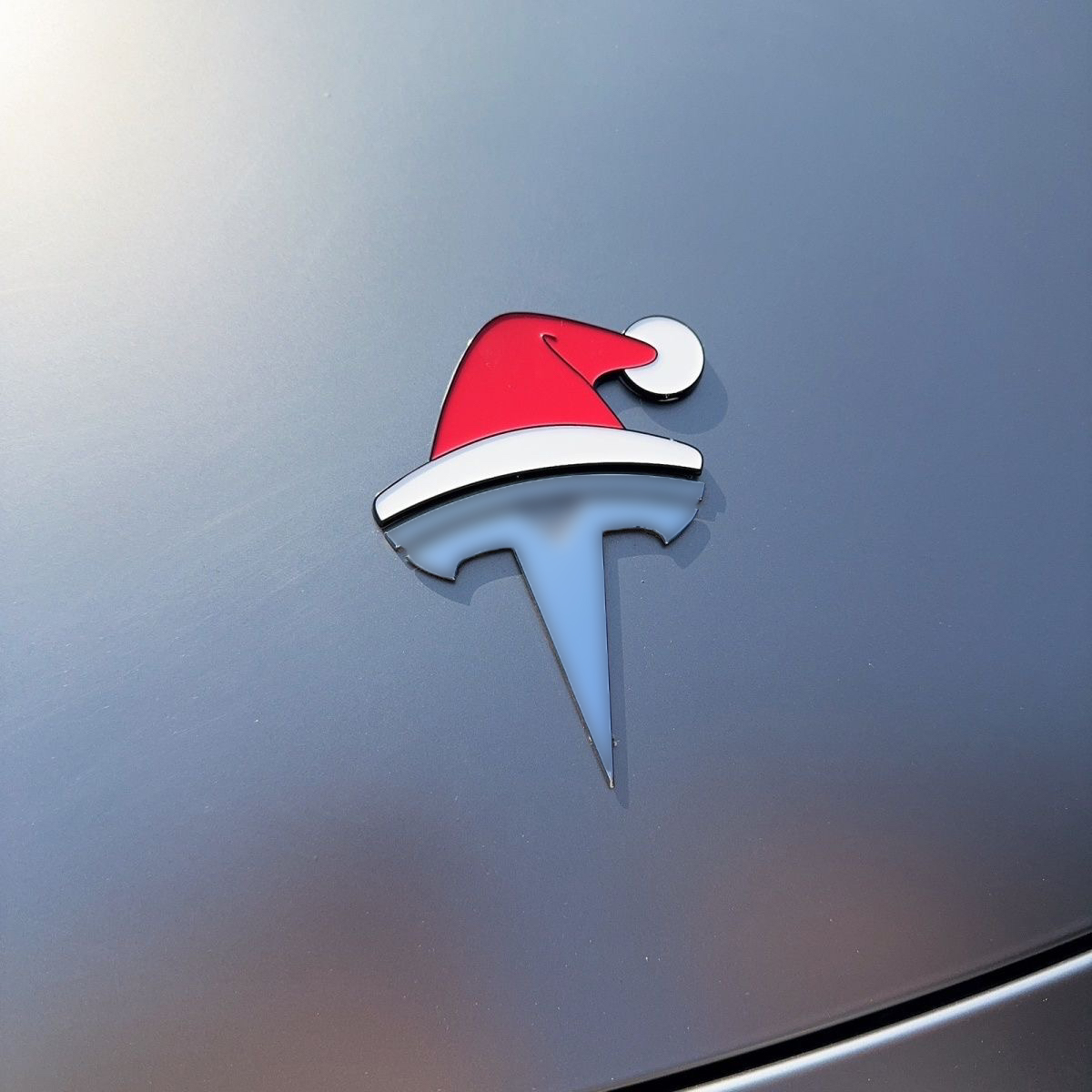 特斯拉汽车改装小红帽帽子