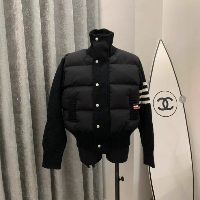 黑色短款服女冬季深秋初