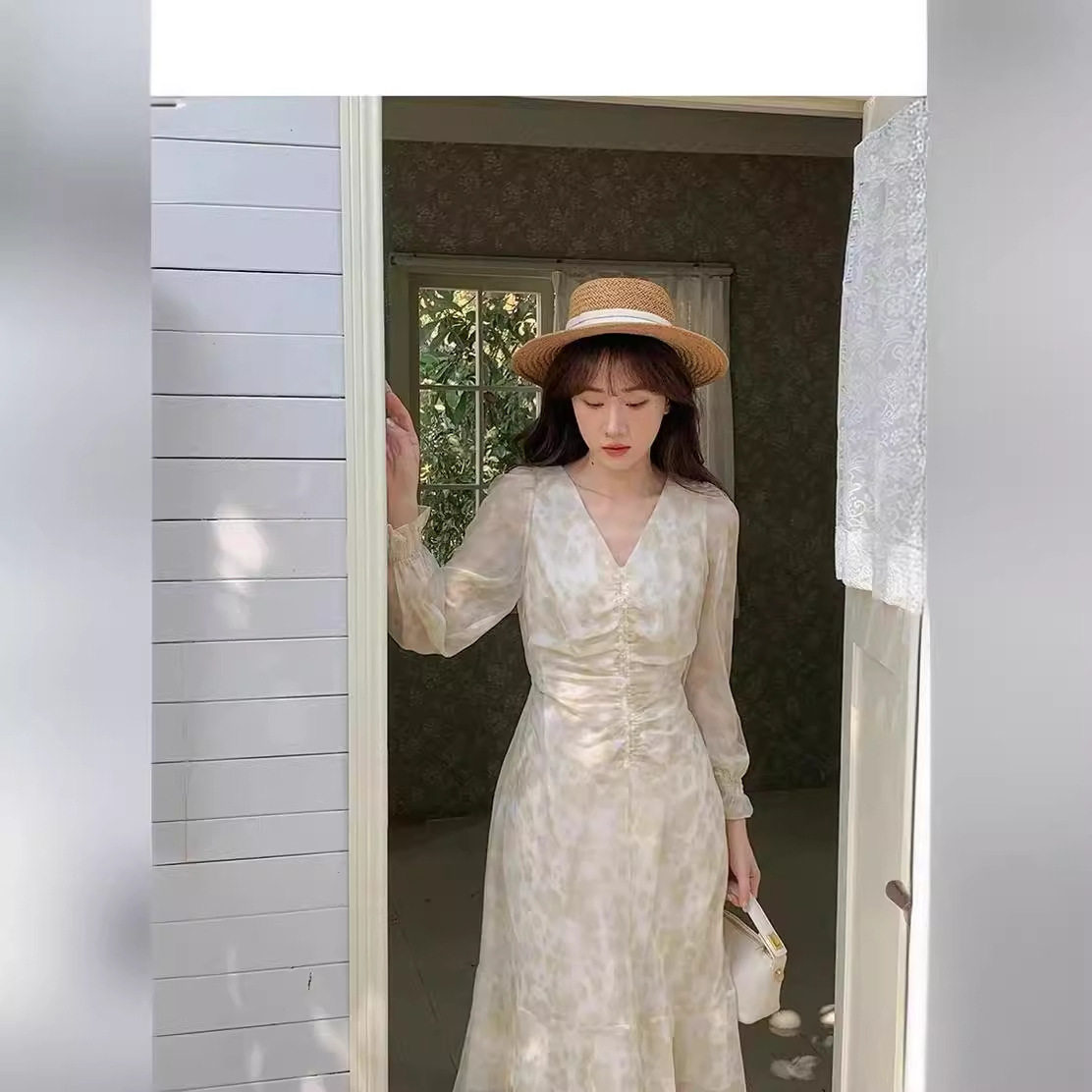 法式初恋梗桔连衣裙女春夏季海边度假温柔气质碎花长款领鱼尾裙