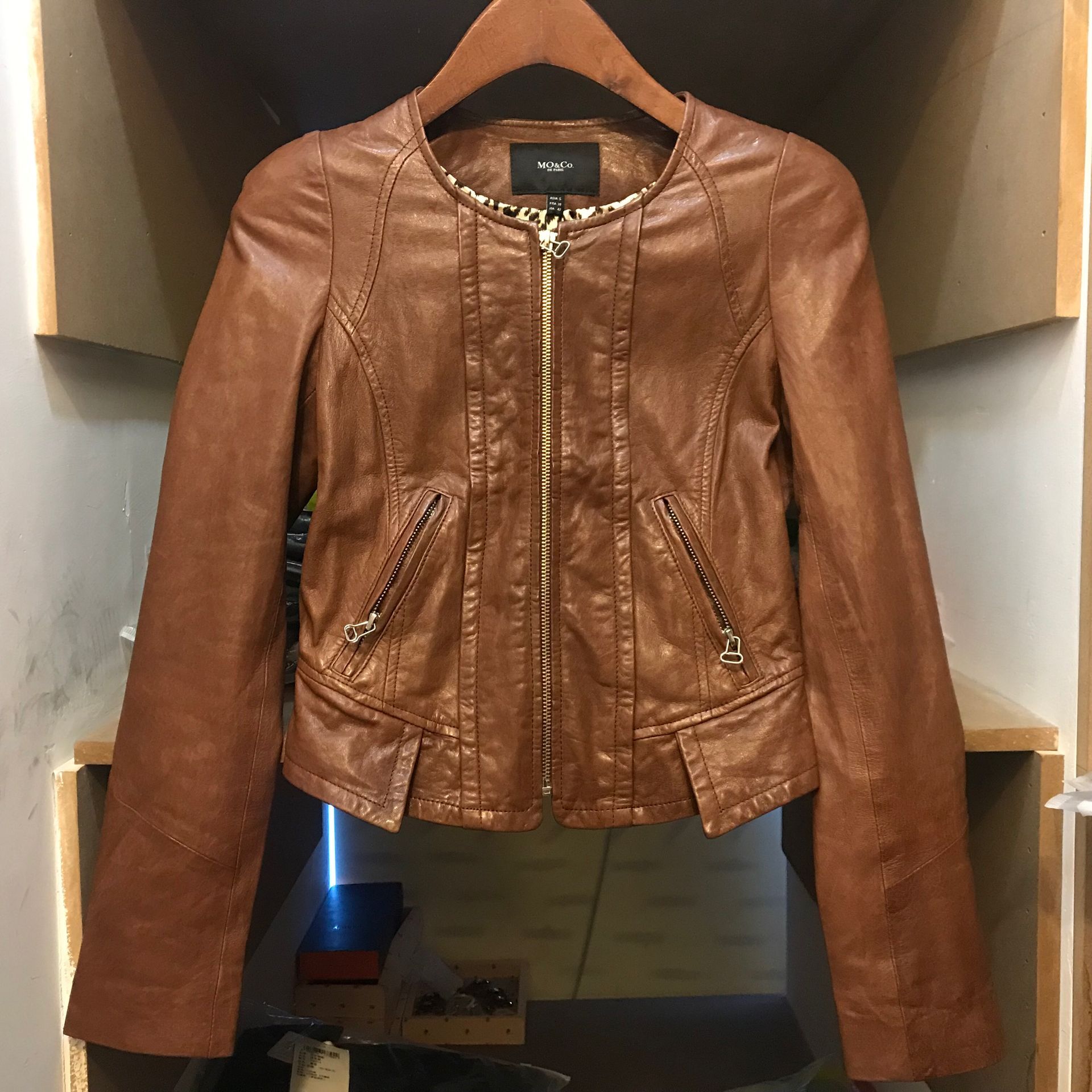 [Tina two shop]Special shop 2019 leather clothing coat M113PEE11-5699in the Women's clothing/Boutique , Leather clothing  category - from Buy2taobao.com to provide professional Taobao agent buy service