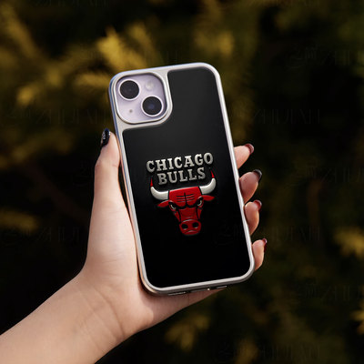 芝加哥公牛手机壳大孔电镀黑框碳纤维二合一玻璃适用苹果17promax华为PURA80ULTRAPURA80PROPLUSPURA70ULTRA