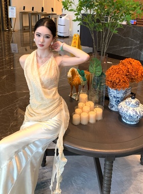 郑秀妍同款Freja挂脖不对称上衣鱼尾半裙套装CHENSHOP设计师品牌